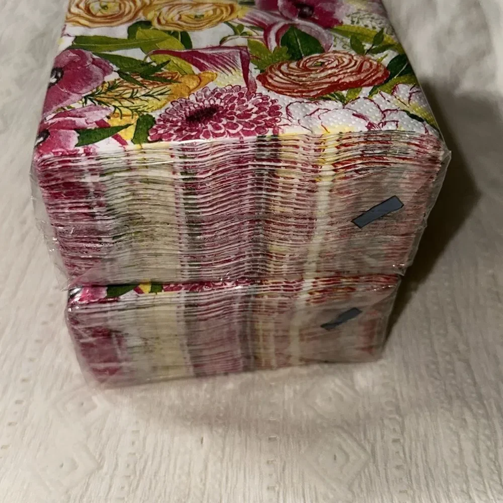 Celebrate THE HOME 32 x 2 pk Garden Bouquet Pink White Green Yellow Guest Towel